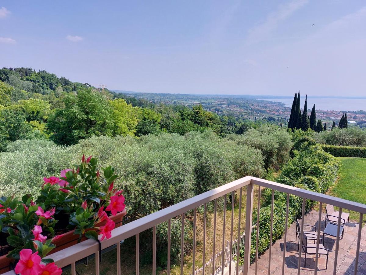 Hotel Valbella Bardolino Bagian luar foto